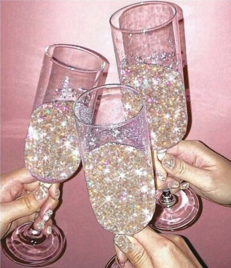 Champagne Aesthetic, Sparkly Champagne, Glitter Art, Wallpaper Vintage, Iphone Wallpaper Vintage, Champagne, Glitter, Wall Decor, Art Prints