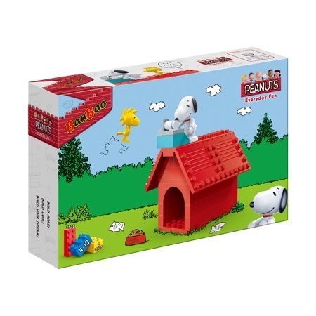 BanBao Peanuts - Snoopy's Dog House Lego Dog House, Diy Snoopy Dog House Cardboard, Lego Snoopy, Snoopy Christmas Dog House, Snoopy Christmas Tree On Dog House, Lego Dog, Snoopy Easter, Snoopy Dog House, Snoopy On His Doghouse