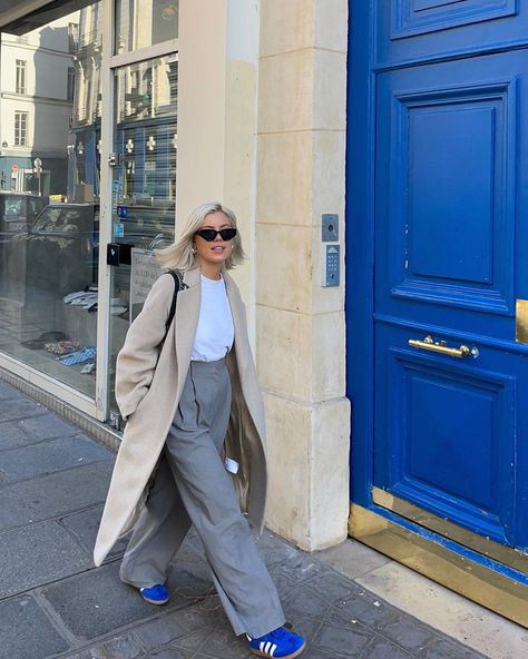 All Posts • Instagram Chic Autumn Outfits, Fall Outfit Trends, Palazzo Outfit, Grey Pants Outfit, Palazzo Pants Outfit, Laura Jade Stone, Fall Trends Outfits, Instagram Paris, 2023 Ss