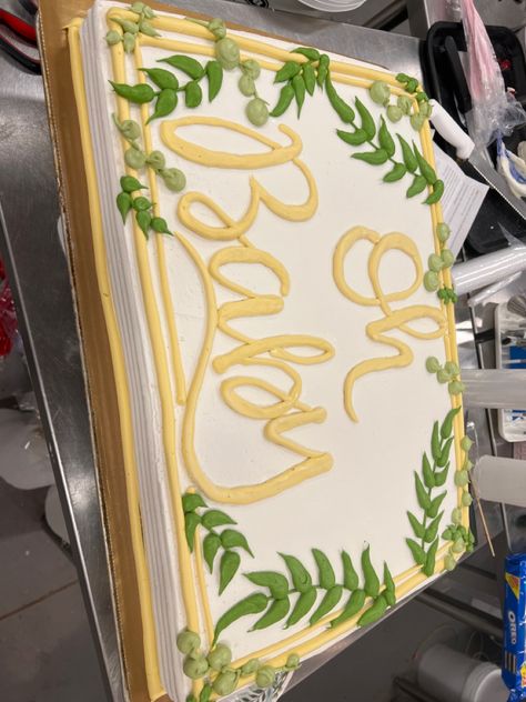 Greenery Sheet Cake, Boho Sheet Cake Ideas, Safari Sheet Cake Ideas, Sage Green Sheet Cake, Cake With Palm Leaves, Tropical Sheet Cake, Food Ideas For Birthday Parties Dinners, Baby Shower Sheet Cakes For Boys, Jungle Sheet Cake