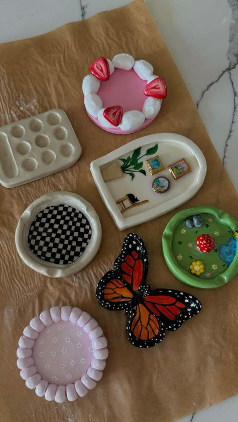 Art Dry Clay Projects, Clay Art Tools, Cute Creative Crafts, Art Crafts Aesthetic, Art Dry Clay, Clay Trinkets Diy, Diy Crafts With Clay, Creative Arts And Crafts Projects, Crafts And Art