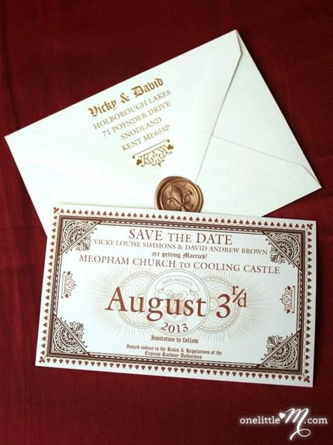 Hogwarts Express Ticket, Stile Harry Potter, Harry Potter Wedding Theme, Geek Wedding, Festa Harry Potter, Theme Harry Potter, Harry Potter Wedding, Trendy Wedding Invitations, Wedding Party Invites