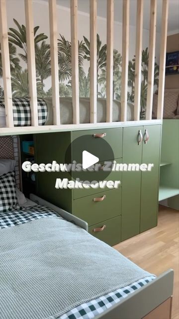 Ikea Smastad Hack Kids Room, Ikea Hack Smastad, Ikea Room Kids, Tolkning Ikea Hack, Kidsroom Ikea Room Ideas, Smastad Ikea Hack Bed, Ikea Smastad Kids Room, Tolkning Ikea, Småstad Ikea Hack