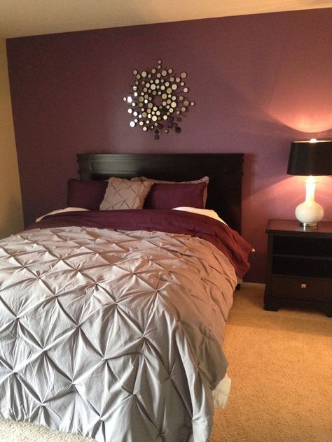 purple and black bedroom Purple And Black Bedroom, Maroon Bedroom, Burgundy Bedroom, Bedroom Purple, Purple Living Room, Silver Bedroom, Purple Bedrooms, Purple Bedroom, Bedroom Decor For Couples