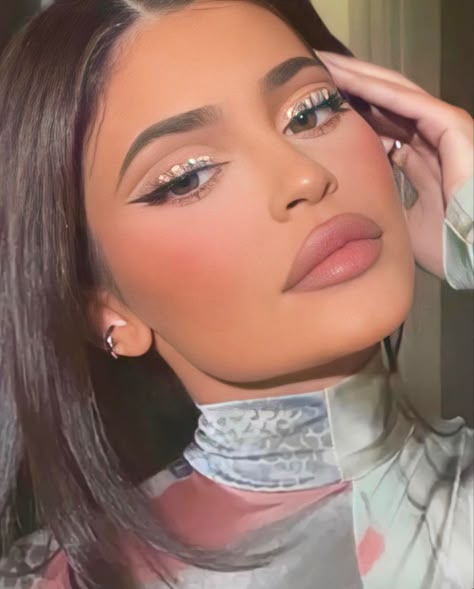 Kylie Jenner Makeup Look, Maquillaje Kylie Jenner, Kylie Jenner Blonde, Kylie Jenner Photos, Kylie Makeup, Jenner Makeup, Kylie Jenner Look, Celebrity Makeup Looks, Kylie Jenner Makeup