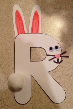 Week 3- /f/ f and /r/ r  This is a cute activity to teach the students about the letter r. R Crafts For Preschoolers, Letter R Crafts For Preschoolers, R Is For Rabbit, Letter R Activities, Rabbit Craft, Preschool Letter Crafts, Alphabet Crafts Preschool, Letter Collage, Abc Crafts