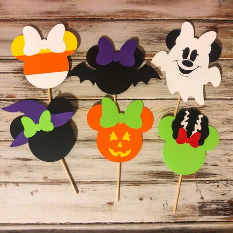 PLEASE CHECK PROCESSING/SHIPPING TIMES! PRIORITY Mickey and Minnie Mouse Halloween cupcake toppers! Set of 12. Our favorite mice dressed up as our favorite Halloween things! Witch and wizard, candy corn, bats, Frankenstein and his bride, and a couple of ghosts! Perfect for any Halloween party or just to decorate your cupcakes. **ADD ON the matching garland PLEASE READ BEFORE PURCHASE : 💜 Item is HANDMADE TO ORDER, they are NOT pre-made. 💜 Current production time: 6 BUSINESS DAYS FROM THE DATE Mickey And Minnie Not So Scary Halloween Party, Halloween Mickey Decorations, Halloween Minnie Mouse Party, Minnie Halloween Birthday Party, Minnie Mouse Halloween Birthday Party, Mickey Halloween Birthday Party, Disney Halloween Birthday Party, Mickey Mouse Halloween Decorations, Mickey Halloween Decorations