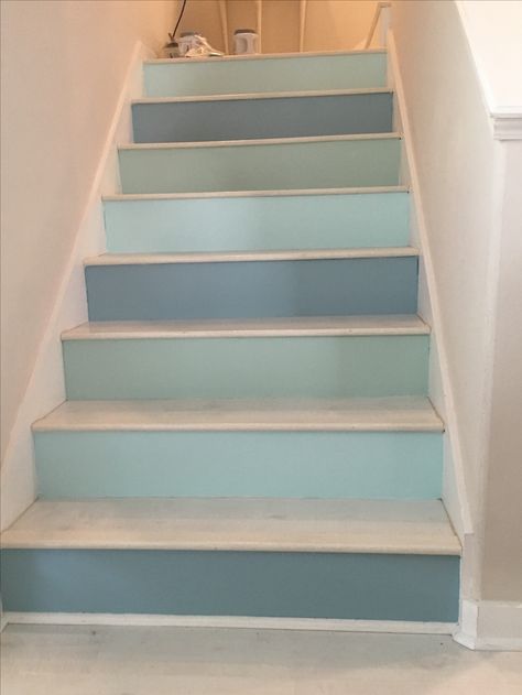 Painted Stair Risers, Enclosed Staircase, Painted Staircases, Coastal Inspiration, Nautical Bathroom Decor, Cottage Retreat, Modern Color Schemes, Painted Stairs, Nautical Bathrooms