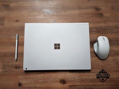 I just got my new Microsoft Surface Book 2. Read my first impression about the Surface Book 2 and check out my short review. Microsoft Tablet, Microsoft Laptop, Microsoft Surface Book, Laptop Design, Tech Aesthetic, Surface Book, Latest Laptop, Microsoft Surface Laptop, Surface Laptop