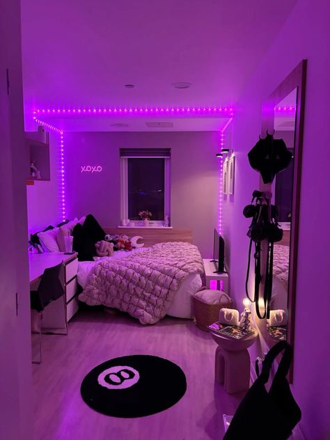 Purple Lights, Bedroom Ideas For Small Rooms Cozy, Luxury Room Bedroom, Dream Bedroom Inspiration, Classy Bedroom, Chill Room, Dekorasi Kamar Tidur, Dream Apartment Decor, Future Room