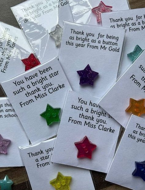 Button stars personalised school class gifts pupil student leavers teacher end of year term class gifts from teacher to children #giftidea #graduationgiftideasforboys #graduationgiftideasforgirls #graduationgiftideasforstudents #students, https://kit.co/Gift4U/amazing-graduation-gifts-thrill-students-teachers-alike End Of The Year Student Gifts, Student Gifts End Of Year, Student Teaching Gifts, Kids School Gifts, Presents For Students, Future Educator, Student Birthday Gifts, Teacher End Of Year, Class Gifts