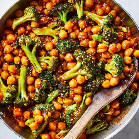 Delish Sesame Chickpeas And Broccoli, Sticky Chickpeas And Broccoli, Sticky Sesame Chickpeas And Broccoli, Sesame Chickpea Recipe, Chickpeas And Broccoli, Chickpea Stir Fry, Chickpeas Broccoli, Sesame Chickpeas, Cheap Easy Dinner Recipes