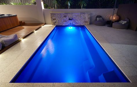 Small Swimming Pools, Fiberglass Pools, Small Pools, Fun In The Sun, Pool Landscaping, Small Backyard, Spa Pool, Swimming Pool, Swimming Pools