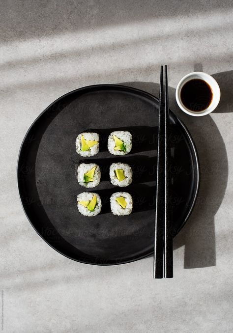 Japanese Food Photography, Sushi Party, Food Art Photography, Sushi Art, Restaurant Photography, Sushi Set, Food Photography Tips, Awesome Food, Sushi Recipes