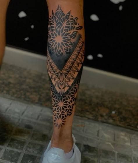 Mandela Tattoo Calf, Geometric Tattoo Leg Sleeve, Tattoo Nick, Calves Tattoo, Tattoo Wade, Calf Sleeve Tattoo, Geometric Tattoo Leg, Calf Tattoo Men, Legs Tattoo