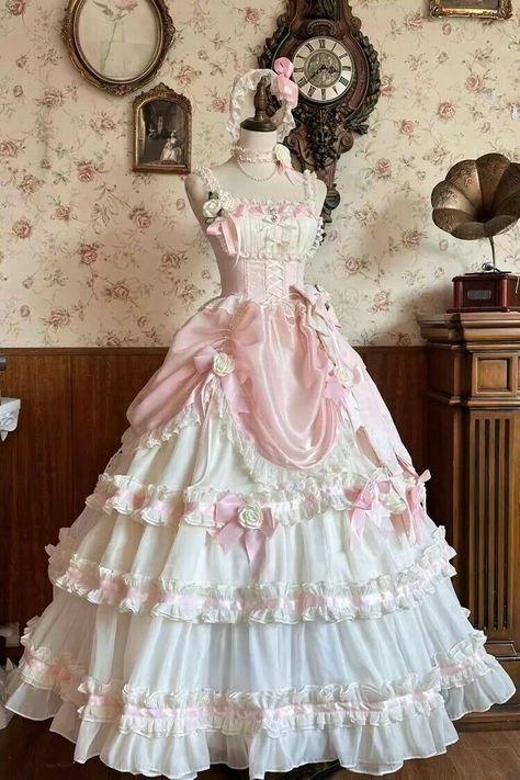 Pink Cute Dress Aesthetic, Princess Dress Inspiration, Pretty Long Dress, Proncess Dress, Pink Princess Dress Fairytale, Princess Like Dresses, Pink Poofy Dress, Princess Outfits Aesthetic, Pink Style Aesthetic