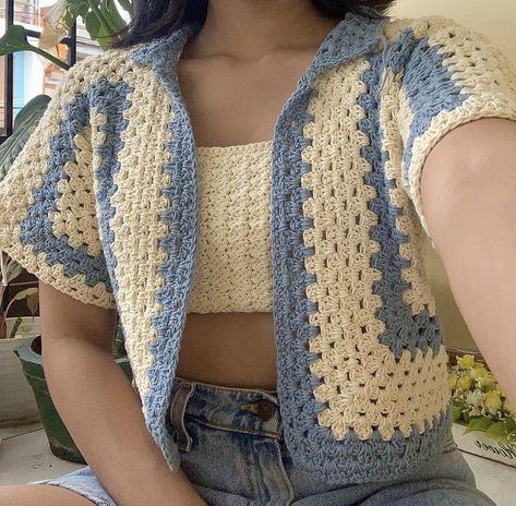 Halter Top With Jacket, Granny Hexagon Shirt, Crochet Hexagon Button Up, Fast Crochet Clothes, Hexagon Crochet Shirt, Tops Outfit Aesthetic, Cute Crochet Clothing, Crochet Button Up, Hexagon Shirt Crochet