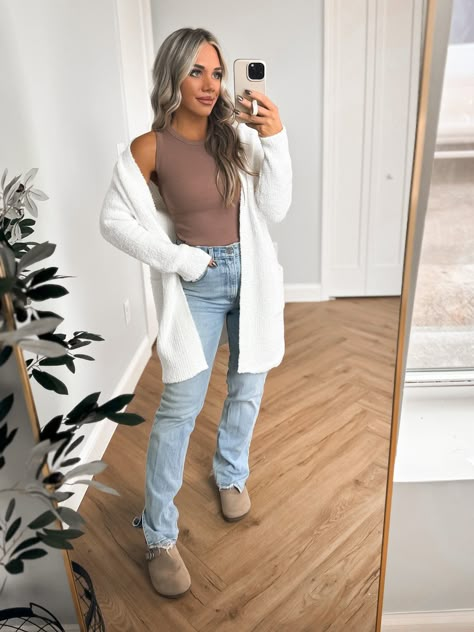 Women's Slim Fit Ribbed High Neck … curated on LTK Women’s Neutral Outfit, Simple Cute Fall Outfits, Trendy Mom Outfits Winter 2023, New Mom Outfits Winter, Sahm Mom Outfits, Casual Style Outfits Winter, Simple Mom Style, Mountain Casual Outfits, Jeans Winter Outfit Casual