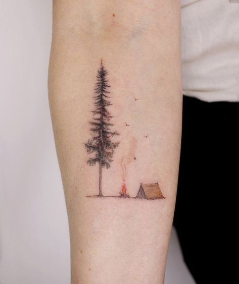 50 Best Small Travel Tattoos Ideas That Will Inspire Inner Wanderers Small Travel Tattoo, Small Travel Tattoos, Tattoo Ideas Travel, Watercolor Bike, Tattoos For Women Unique, Travel Tattoo Ideas, Winter Tattoo, Pine Tattoo, Camping Tattoo