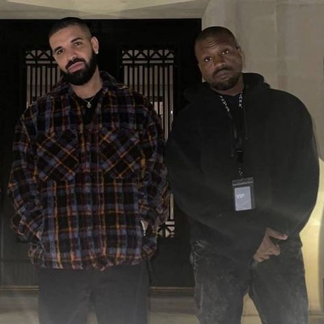 Drake And 21 Savage Matching Pfp, Drake Matching Pfp, Drake And, Kanye West And Drake, Drake And Kanye, Free Larry Hoover, Larry Hoover, Drake Toronto, Music Executive