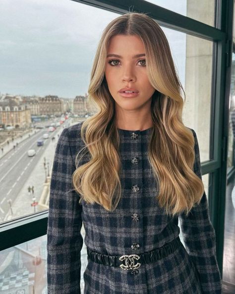 Sofia Richie Hair Color, Sofia Richie Hair, Elliot Grainge, Sofia Richie Grainge, Stylish Haircuts, Glam Hair, Sofia Richie, Round Face Haircuts, Technology Fashion