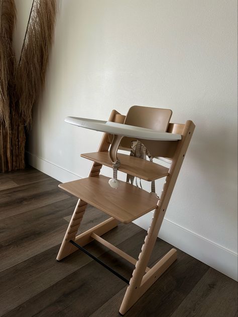 Aesthetic High Chair, Tripp Trapp Hack, Wooden Baby High Chair, Wooden High Chair, Tripp Trapp Chair, Wooden High Chairs, Tripp Trapp, High Chairs, Baby High Chair