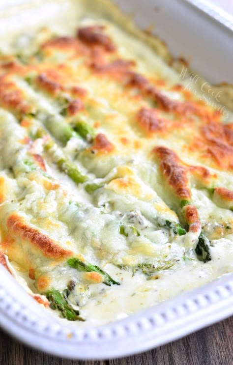 Italian Asparagus Recipes, Best Baked Asparagus Recipe, Crockpot Asparagus Recipes, Leftover Asparagus Recipes, Cream Of Asparagus Recipes, Dishes With Asparagus, Sparragus Recipe, Asparagus Meals, Interesting Dinners