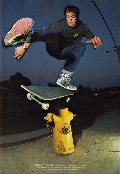 Jason Lee was a pro skater 1st! Skate Photography, Skate Vibes, Skateboard Photos, Skateboard Pictures, Old School Skateboards, Skateboard Aesthetic, Skate Photos, Jason Lee, Skate And Destroy