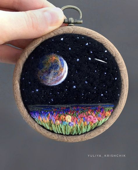 All my paintings are full improvisation and artistic fantasy.This piece is hand felted and embroidered on a fake wooden frame hoop. So you can hang it on the wall in a hoop. It is inspired on space sky and created in perspective.This can be a great sentimental gift for your friendsoulmate. ***I hope this painting inspires you, awakens positive emotions. It is a portal to another world that belongs only to you ***DIMENSIONS:Hoop area: 9 cm Embroidered & felted area: 8 m *** Please handle delicate Felting Landscapes, Felting Painting, Portal To Another World, Quirky Diy, Sun Eclipse, Space Sky, Yarn Painting, Stitch Witchery, Needle Felting Diy