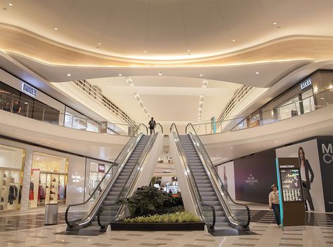 Mall Wayfinding, Del Amo Fashion Center, Rsm Design, Shopping Mall Interior, Experiential Graphic Design, Streetscape Design, Shopping Mall Design, Torrance California, Shopping Mall Architecture