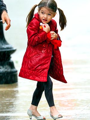 suri cruise and $150,000 worth of shoes..mixed feelings Suri Cruise Fashion, High Heels For Kids, Designer Childrenswear, Suri Cruise, Cruise Fashion, Celebrity Kids, Celebrity Babies, Katie Holmes, Stylish Kids