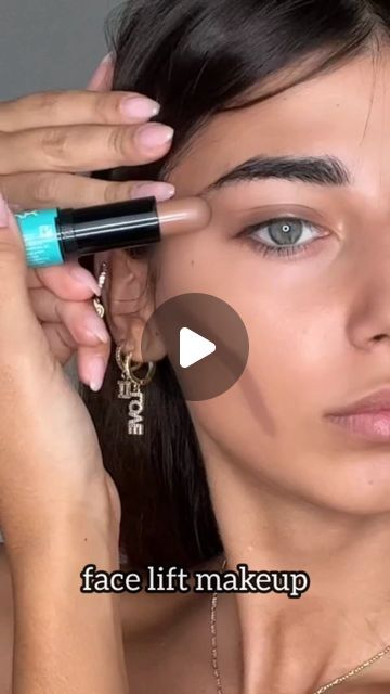 Eye Contour Makeup, Makeup Guide Face, Make Up Tips And Tricks Hacks, Natural Face Makeup Tutorial, Make Up Videos Full Face, Natural Makeup Tutorial Videos, Conturing Makeup Face, Modern Makeup Looks, Make Up Natural Look