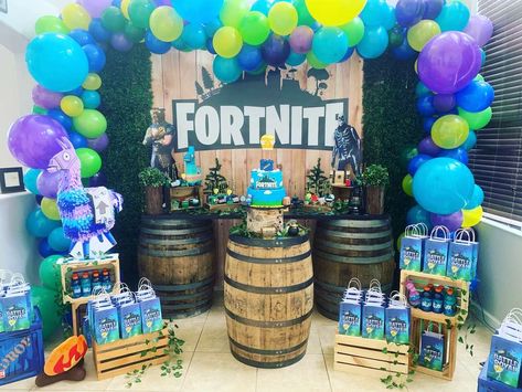 Check out this awesome Fortnite birthday party! The cake is incredible!  See more party ideas and share yours at CatchMyParty.com   #catchmyparty #partyideas #fortnite #fortniteparty #boybirthdayparty #fortnitecake Fortnite Birthday Party Ideas For Boys, Fortnight Birthday Party Ideas, Fornite Party Ideas, Fortnight Birthday, Fortnight Party, Xbox Birthday Party, Fortnite Birthday Party Ideas, Fortnite Birthday Party, Fort Nite