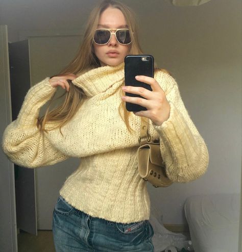 Knit Mini Skirt Fall, Fall Knit Mini Skirt, Y2k Winter Knit Tops, Y2k Knitted Fall Sweater, Acne Studios Knitwear, Street Style Aesthetic, Eclectic Fashion, Mens Accessories Fashion, Fashion Fits