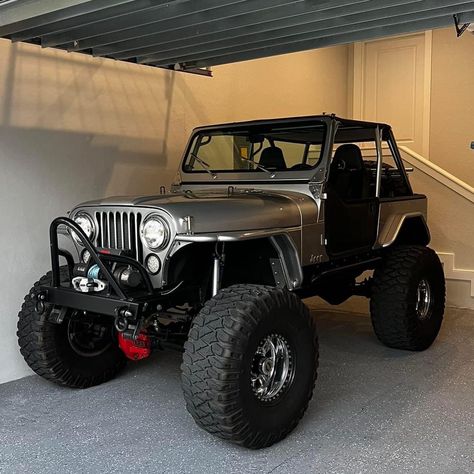 JEEP CJ WORLDWIDE (@jeep_cj5_cj7) • Instagram photos and videos 2 Door Jeep, Jeep Quotes, American Pickup Trucks, Cj Jeep, Custom Jeep Wrangler, Truck Flatbeds, Vintage Jeep, Jeep Cj7, Jeep Cj5