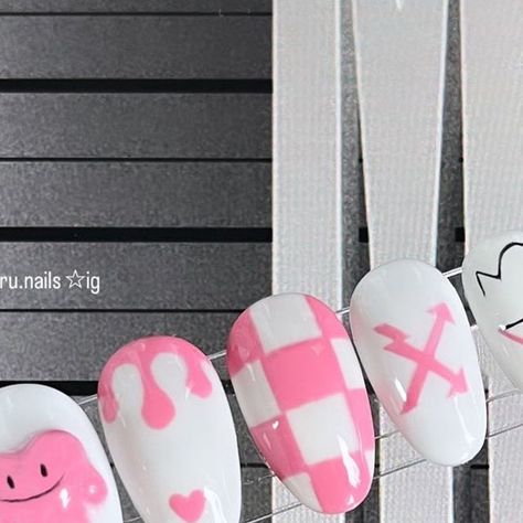 press-on nails 🎀 on Instagram: "🔍 CASE 143 🔍 handmade gel set by me ♡ ╰┈➤ price: £35 available to order on my website ♡ ˗ˏˋ ★ ˎˊ˗ moderate design level in S OVAL must read carrd b4 ordering ! ₍ᐢ._.ᐢ₎★彡 ˗ˏˋ ★ ˎˊ˗ #pressonnails #pressons #nailart #gelnails #korean #douyin #小红书 #sweetnails #cutenails #customnails #straykids #skz" Case 143 Nails, Case 143, Gel Set, Must Read, My Website, Cute Nails, Press On Nails, Gel Nails, Nail Art