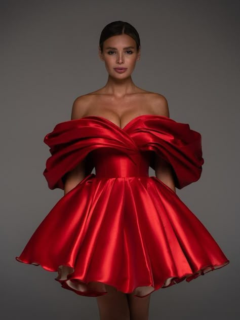 Classy Short Dresses, Dress Photo, Red Dress Outfit, Casual Day Dresses, Cute Prom Dresses, African Clothing Styles, Bridal Salon, Gala Dresses, Short Prom