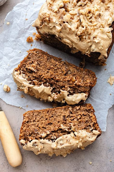 Cafe Cake Ideas, Walnut Cake Recipe, Coffee And Walnut Cake, Vegan Cake Recipes, Loaf Cakes, Walnut Cake, Desserts Vegan, Vegan Cakes, Loaf Cake