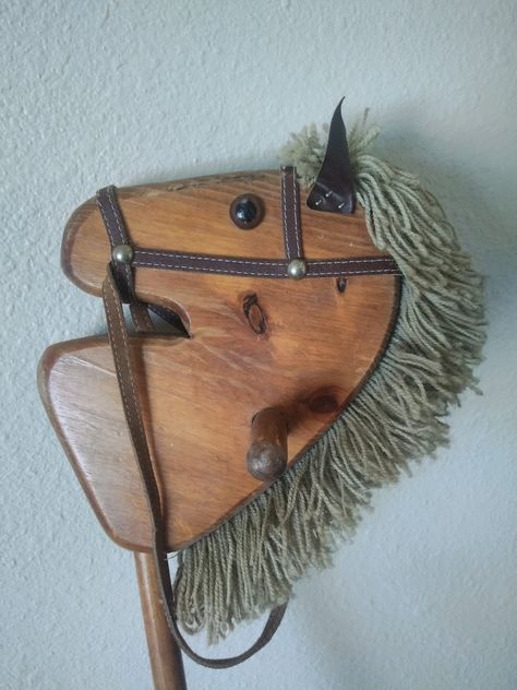 Wood Rocking Horse, Diy Outdoor Bar, Rocking Toy, Stick Horses, Baby Wall, Horse Crafts, Cross Art, Horse Diy, Repurposed Wood