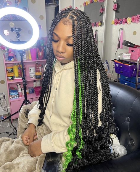 Green Braids, Hair Braid Designs, Black Box Braids, Cute Box Braids, Pretty Braids, Peekaboo Hair, Birthday Hairstyles, Goddess Braids Hairstyles, Braid Hairstyle