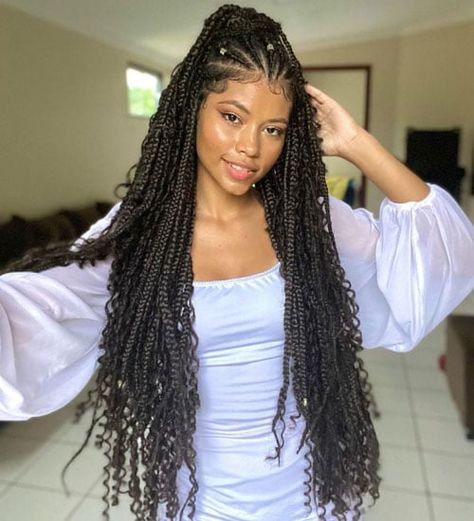 Goddess Braids With Charms, Beautiful Braided Hairstyles, Goddess Braid Styles, Prom Braid, 4b Hair, Fulani Braids, Box Braids Styling, Pretty Braided Hairstyles, Hairstyles For Black Women