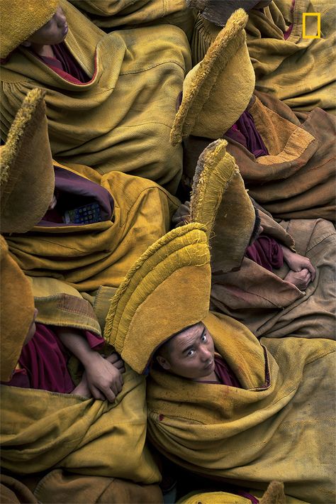 Early Highlights of “People” in the 2018 National Geographic Travel Photographer of the Year Contest National Geographic Photo Contest, National Geographic Photography, Tibetan Monk, Photo Journalism, Photography People, Lhasa, Tibetan Buddhism, National Geographic Photos, Dalai Lama