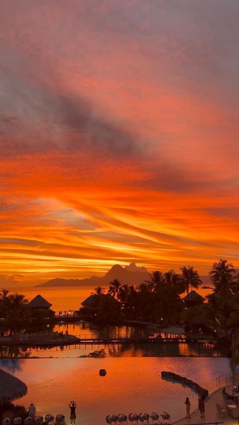 InterContinental Tahiti Resort & Spa on Instagram: “No filter. 📷 @leonie_cmpn #discover #firesky #goldenhour #magicsunset #tahitivibes #paradise #discovertahiti #ictahiti #tahiti…” Tahiti Aesthetic, Tahiti Resorts, Tahiti French Polynesia, French Polynesia, No Filter, Vacation Places, Beach Scenes, Travel Inspo, Sky Aesthetic