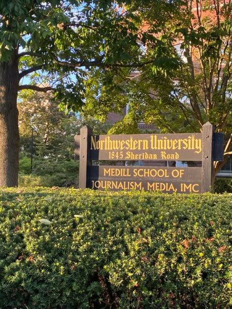 Northwestern University Campus, Romanticizing Engineering, Northwestern University Aesthetic, Northwestern Aesthetic, Northwestern University Chicago, Vision 2024, Romanticizing School, Drama School, 20th Century Studios