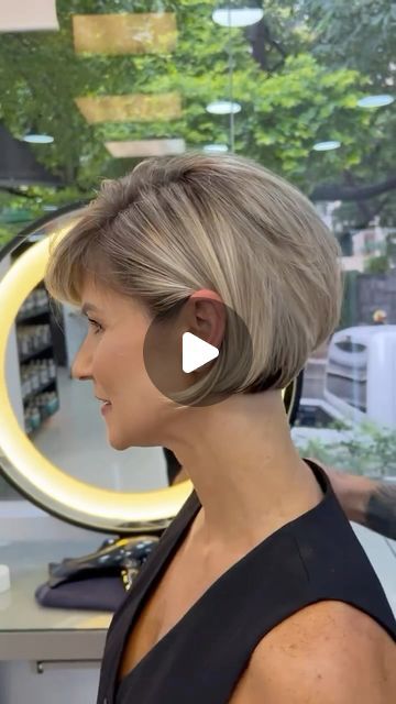 @kurze.haare.stylen on Instagram: "😍💐🌟👉🏼 @nellcarmo  . . #kurzehaare💇 #kurzehaarschnitt #kurze #kurzehaare #pixiehaircut #pixiebob #pixiebobhaircut #pixiehairstyle #pixiehaarschnitte" Neck Length Bob Haircut, Short Bobs For Thick Hair, Short Bob Layered Haircuts, Basement Carpeting, Cute Bobs For Fine Hair, Short Bobs For Fine Hair, Really Short Bob, Undercut Short Hair, Pixie 2024