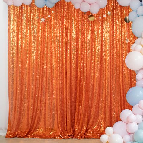 70s Backdrop Ideas, Fall Fest Backdrop, Cute Photo Backdrops, Black And Green Decorations Party, Fall Party Decorations Indoor, 70s Photo Backdrop, 70s Theme Party Decorations Backdrops, Orange Birthday Theme, Orange Backdrop