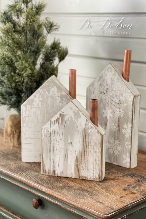 Wooden Block Houses Diy Christmas, Wood House Decoration, Wooden Block Houses Diy, Primitive Wooden Crafts, Diy Wooden Houses Christmas, 2x4 Scrap Wood Projects Diy Christmas, Wooden Houses Diy, Wood House Craft, Scrap Wood Houses