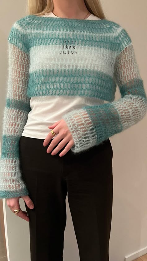 Crochet Mohair Sweater, Mohair Crochet Sweater, Mohair Sweater Pattern, Mohair Crochet, Crochet Mohair, Knit Inspiration, Mode Crochet, Sweater Crochet, Crochet Fashion Patterns