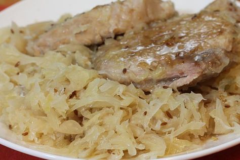 Slow Cooker Country Ribs, Sauerkraut Crock, Pork And Sauerkraut Recipe, Pork Chops And Sauerkraut, Country Ribs, Brown Sugar Pork Chops, Pork Chops And Potatoes, Crockpot Pork Chops, Slow Cooker Pork Chops