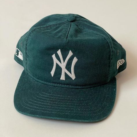 Instagram post by See Reverse For Care • Jan 9, 2021 at 1:46am UTC Caps Aesthetic, Topi Vintage, Yankees Cap, Fashion Gone Rouge, Fashion Cap, Sporty Outfits, Baseball Caps, Apparel Design, New Yorker